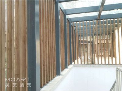 天津濱海新區(qū)小區(qū)廊架木紋漆效果