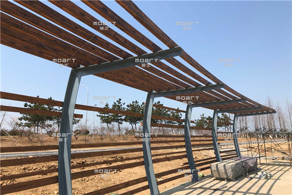 案例賞析——山東威海鋼構(gòu)廊架施工現(xiàn)場