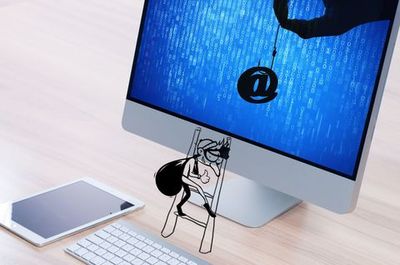 成年當天，能否踏入網(wǎng)吧？解讀互聯(lián)網(wǎng)上網(wǎng)服務的年齡規(guī)定